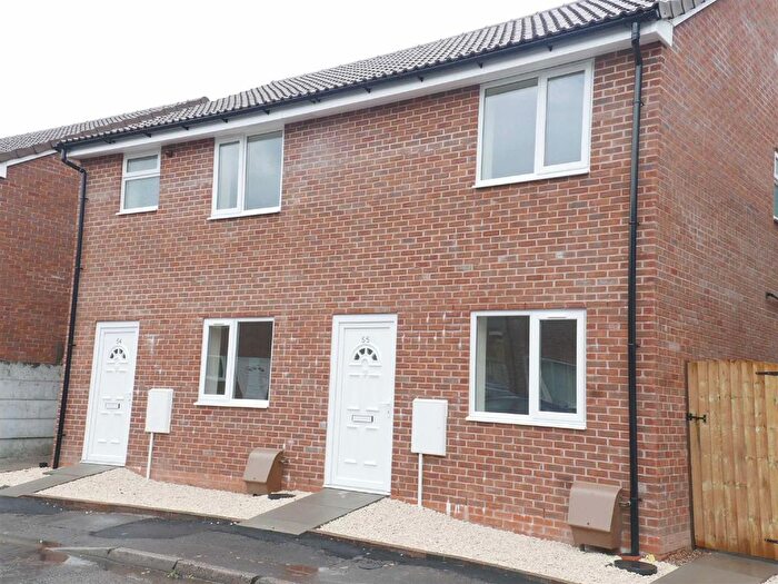 2 Bedroom Flat To Rent In Lane Street, Bilston, WV14