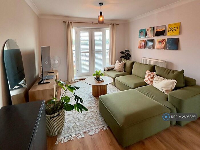 2 Bedroom Flat To Rent In Sherwood, Nottingham, NG5