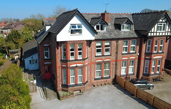 3 Bedroom Apartment For Sale In Spital Road, Bromborough, Wirral, CH62