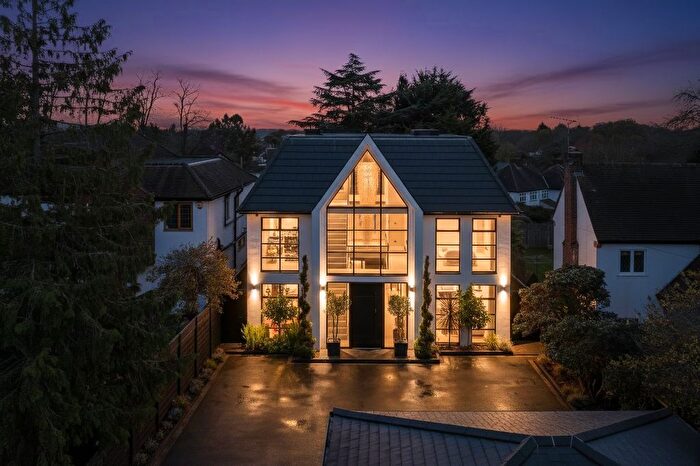 5 Bedroom Detached House For Sale In Croydon Road, Keston, BR2