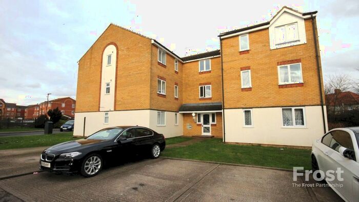2 Bedroom Flat To Rent In Redford Close, Feltham, TW13