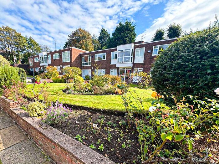 2 Bedroom Flat For Sale In Dudlow Nook Road, Liverpool, L18