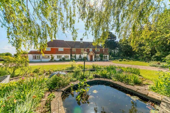 5 Bedroom Detached House For Sale In Rookery Lane, Sidlesham, PO20