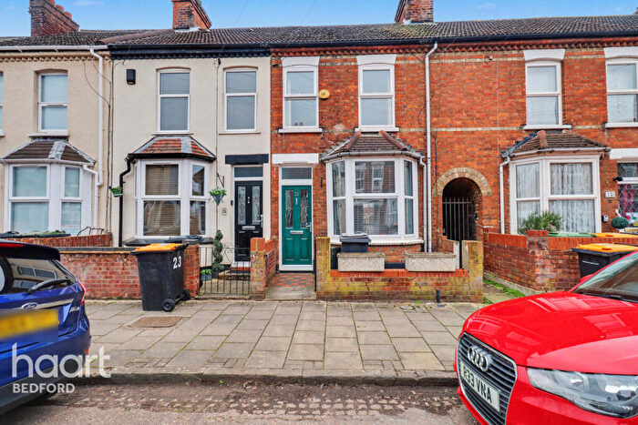 2 Bedroom Terraced House To Rent In Churchville Road, Bedford, MK42