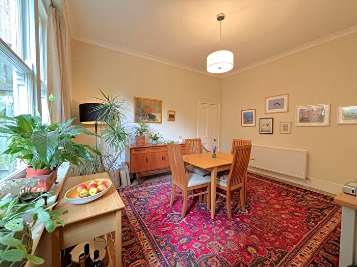 2 Bedroom Flat For Sale In Dorset Road, Bexhill-On-Sea, TN40
