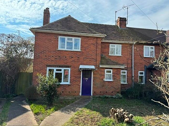 3 Bedroom Semi-Detached House To Rent In Station Road, Wallingford, OX10