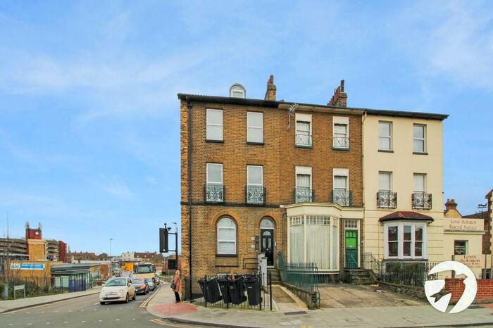 1 Bedroom Flat To Rent In Darnley Road, Gravesend, Kent, DA11