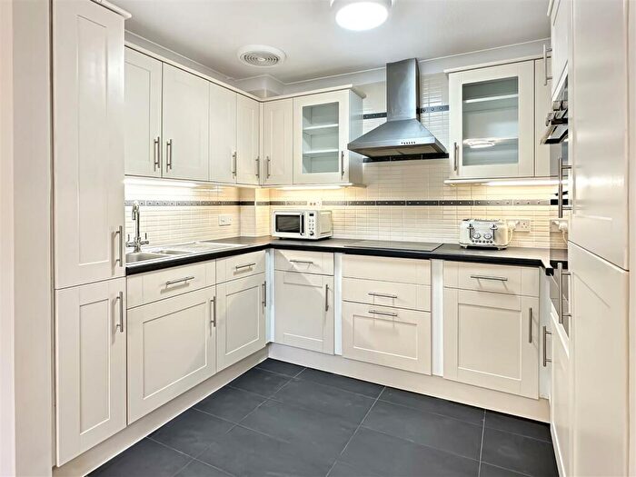 1 Bedroom Flat For Sale In Mill Road, Cambridge, CB1