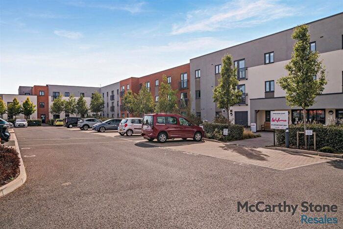 1 Bedroom Flat For Sale In Kingfisher Court, South Street, Taunton, TA1