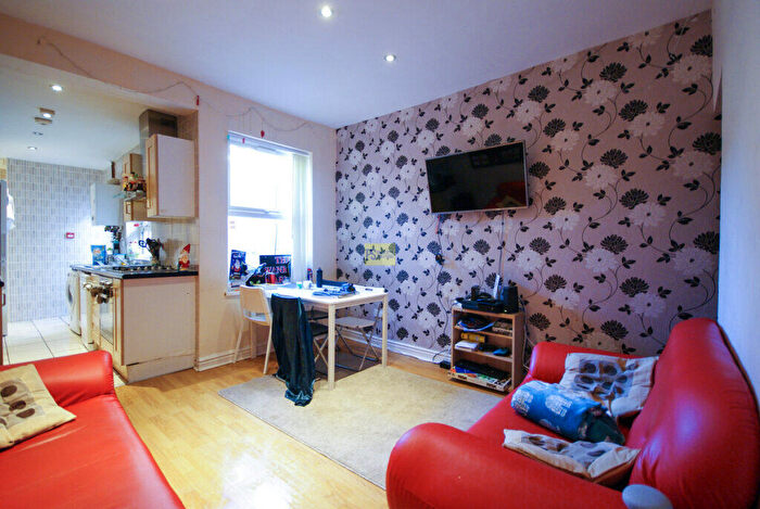 5 Bedroom Terraced House To Rent In Harrow Road, Selly Oak, Birmingham, B29