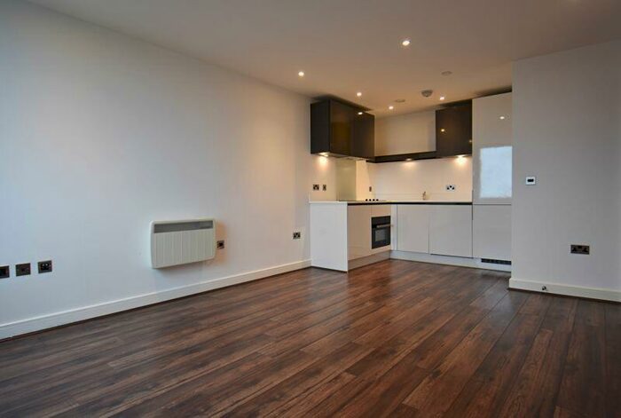 1 Bedroom Flat To Rent In Th Floor Churchill Place, Basingstoke, RG21