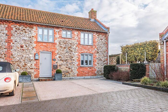 2 Bedroom Semi-Detached House For Sale In Impeccable Brick And Flint Mews Home In Docking, PE31