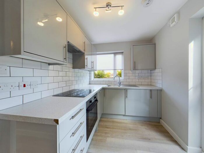 2 Bedroom Maisonette To Rent In Gresswell Close, Sidcup, Kent, DA14