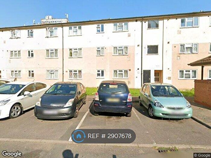 2 Bedroom Flat To Rent In Haldane Road, Southall, UB1