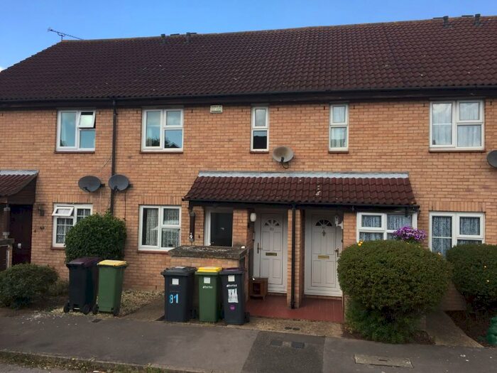 1 Bedroom Flat To Rent In Sudeley Gardens, Hockley, Essex, SS5