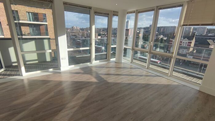 1 Bedroom Flat To Rent In Naval House, Victory Parade, Plumstead Road, Royal Arsenal, SE18