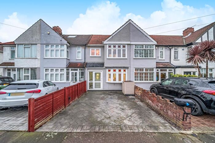 3 Bedroom Terraced House To Rent In Wellington Avenue Sidcup, DA15