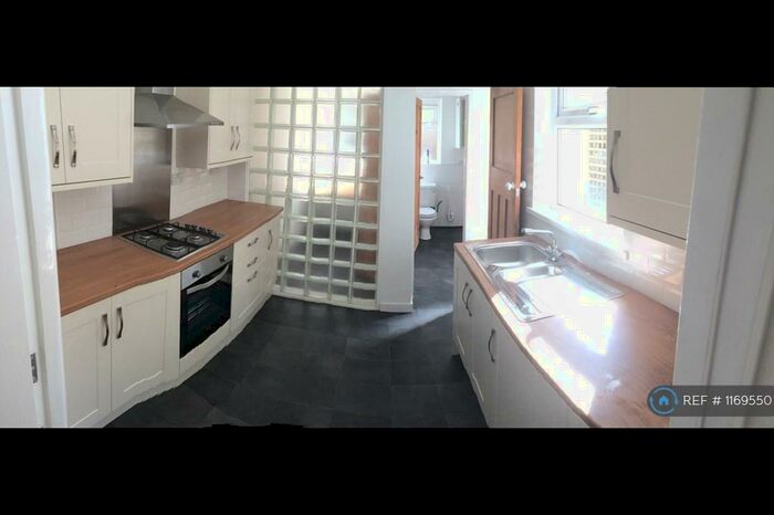 3 Bedroom Terraced House To Rent In Glamorgan Street, Cardiff, CF5