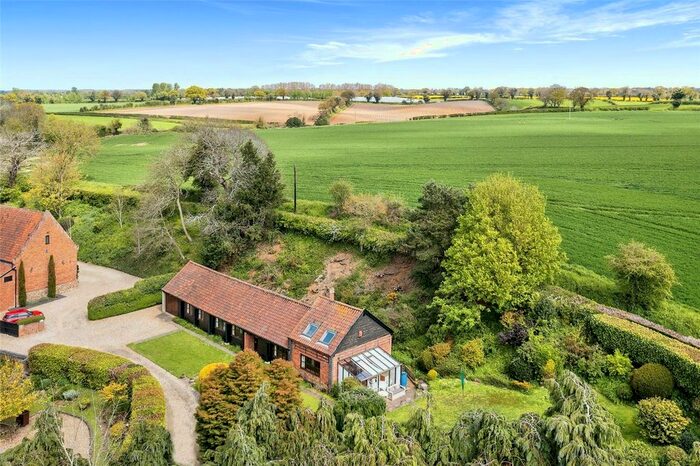 3 Bedroom Bungalow For Sale In The Street, Belaugh, Norwich, NR12