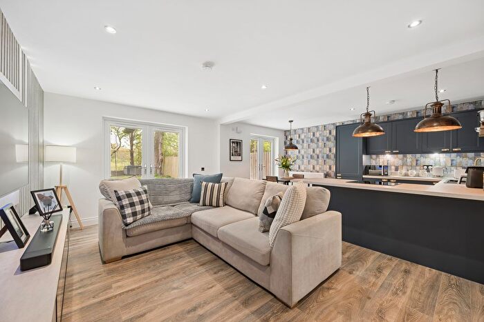 2 Bedroom Flat For Sale In Drakemire Drive, Glasgow, G45