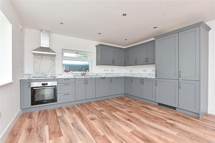 2 Bedroom Property For Sale In Grotto Road, Margate, Kent, CT9