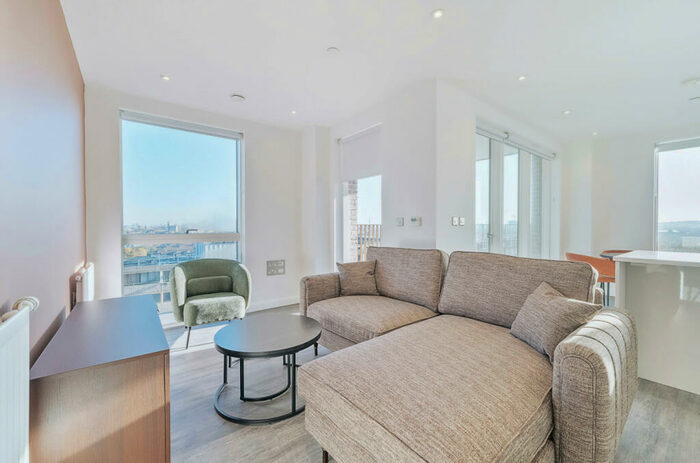 2 Bedroom Apartment To Rent In Thurlow Street, London, SE17