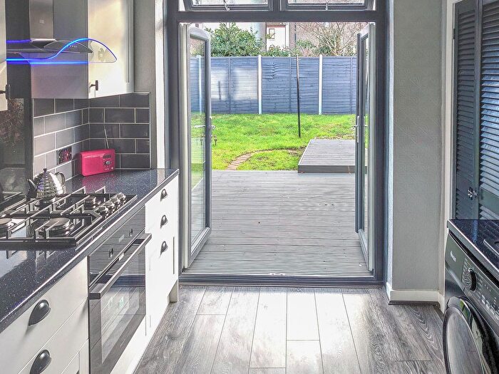 2 Bedroom Flat For Sale In New Street, Musselburgh, EH21