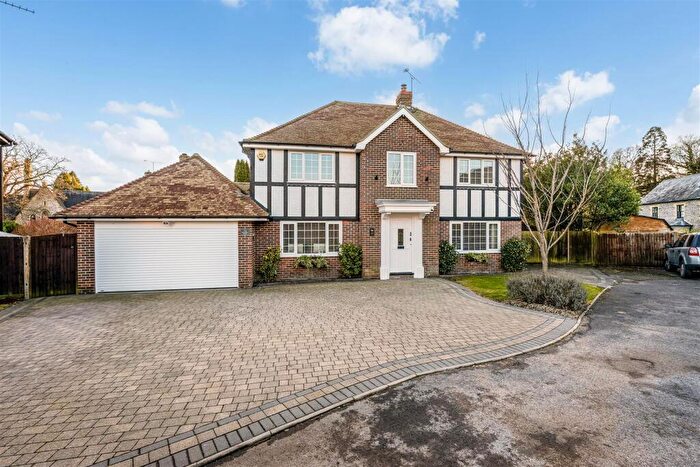 5 Bedroom Detached House For Sale In Nuthatch Close, Rowlands Castle, PO9
