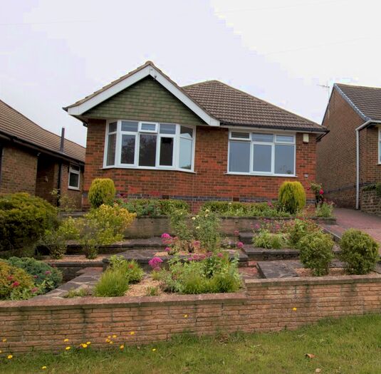 2 Bedroom Detached Bungalow To Rent In Greythorn Drive, West Bridgford, Nottingham, Jp Lettings, NG2