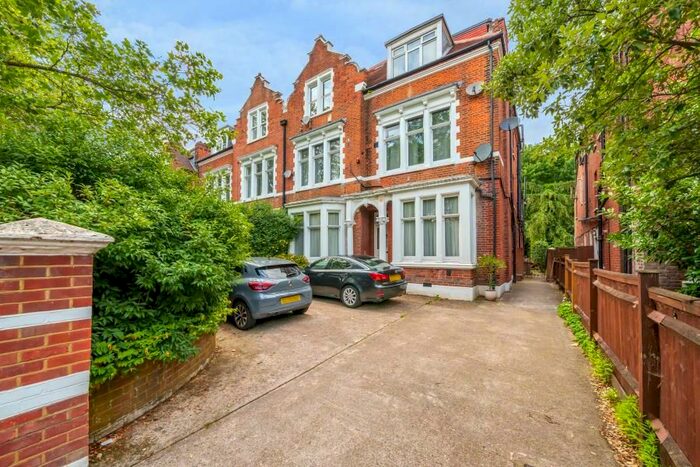 1 Bedroom Flat To Rent In Westhill, Putney, SW15