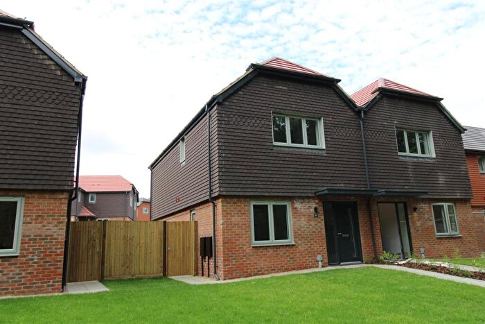 2 Bedroom Semi Detached House To Rent In Chilloway Close, Crondall, GU10