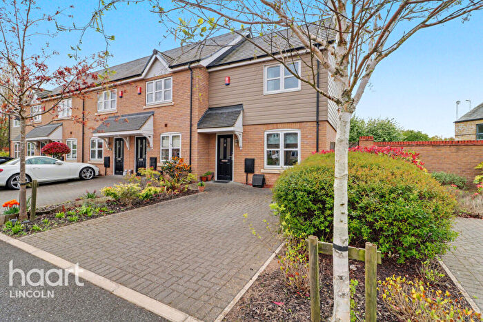 2 Bedroom End Of Terrace House For Sale In Marina Court, Lincoln, LN1