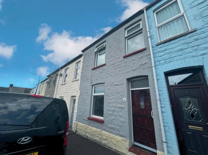 3 Bedroom House To Rent In Spencer Street, Barry, CF62
