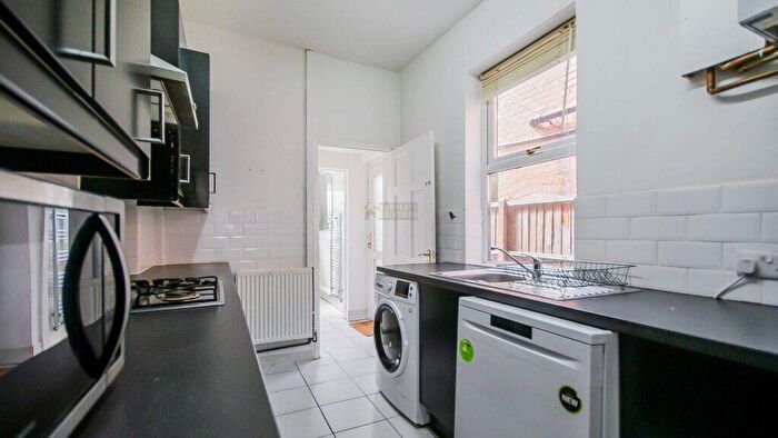 4 Bedroom Terraced House To Rent In Coronation Road, Selly Oak, Birmingham, B29