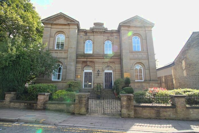 2 Bedroom Flat To Rent In Market Place, Ramsbottom, Bury BL0