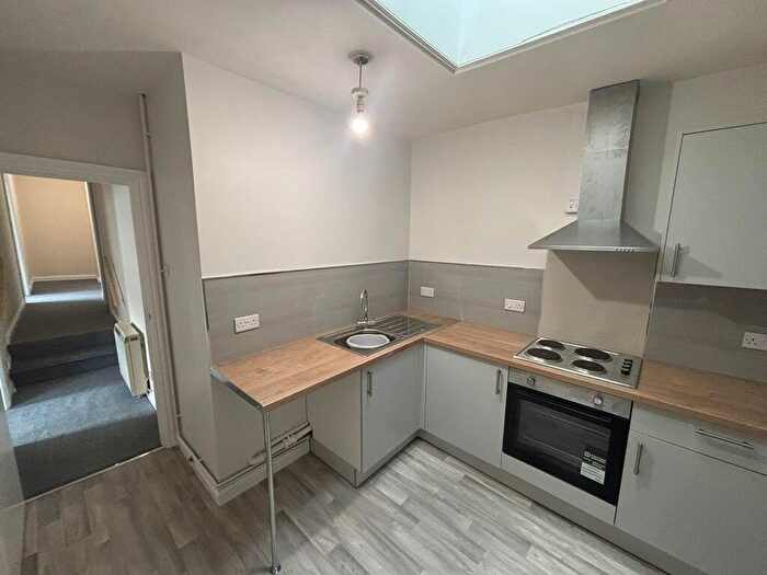 1 Bedroom Flat To Rent In Penallta Road, Ystrad Mynach, CF82