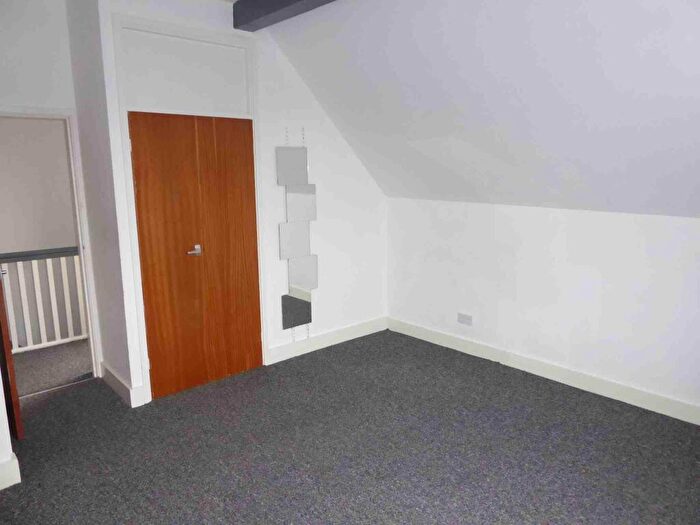 1 Bedroom Flat To Rent In Selborne Road, Handsworth, B20