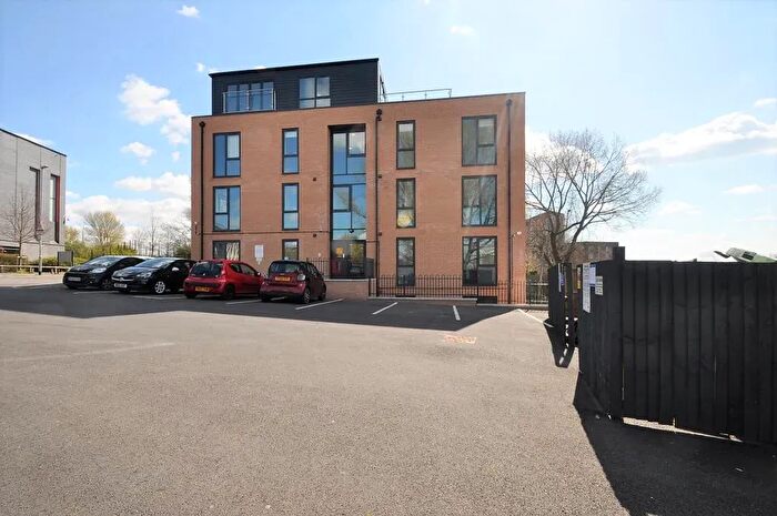 2 Bedroom Flat To Rent In Ellerby Road, Leeds, LS9