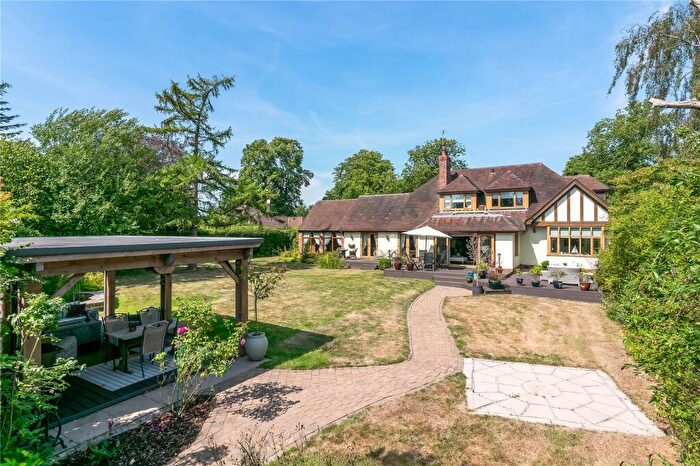 4 Bedroom Detached House For Sale In Hollin Lane, Styal, Wilmslow, Cheshire, SK9