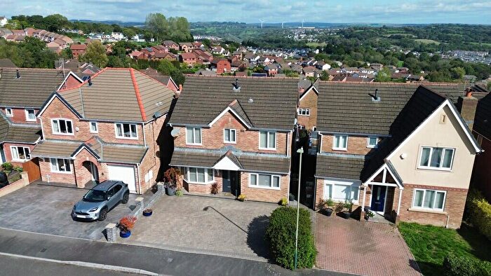 4 Bedroom Detached House For Sale In Burnet Drive, Pontllanfraith, NP12