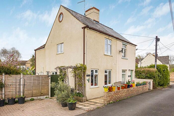 1 Bedroom Semi-Detached House For Sale In Shute Street, Kings Stanley, GL10