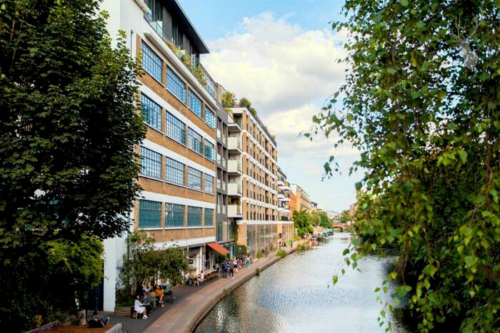 2 Bedroom Apartment To Rent In Grand Canal Apartments, De Beauvoir, N1