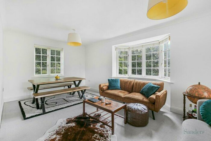 2 Bedroom Flat To Rent In Windmill Close, Stansted, Essex, CM24