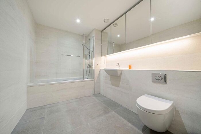 3 Bedroom Property To Rent In Vinery Way, Hammersmith, W6