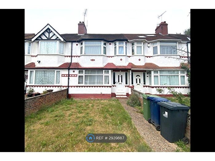3 Bedroom Terraced House To Rent In Cleveley Crescent, London, W5