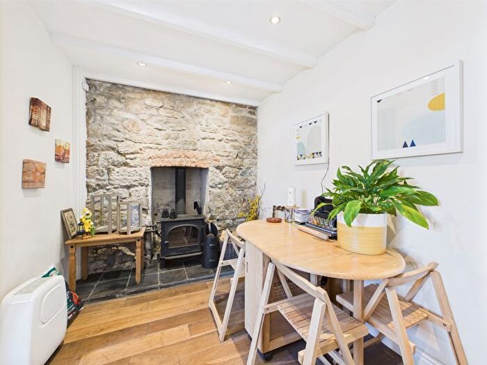 2 Bedroom Cottage For Sale In Treluswell, Penryn - Attractive Character Cottage, TR10