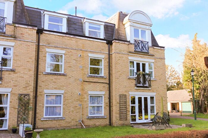 2 Bedroom Flat To Rent In Wildwood Court, Cedars Village, Chorleywood, Rickmansworth, Hertfordshire, WD3