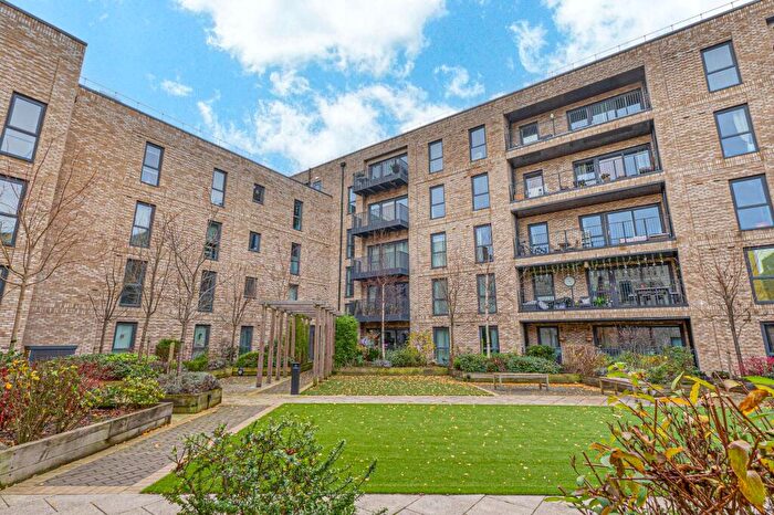 2 Bedroom Flat For Sale In Canal Street, Campbell Park, MK9