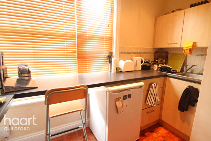 1 Bedroom Flat To Rent In Farnham Road, Guildford, GU2
