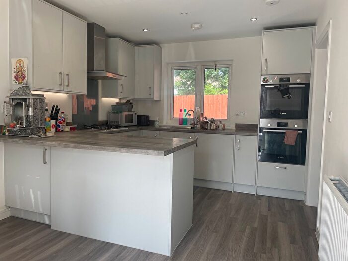 3 Bedroom Detached House To Rent In Waun Fawr, Cwmrhydyceirw, Swansea, SA6